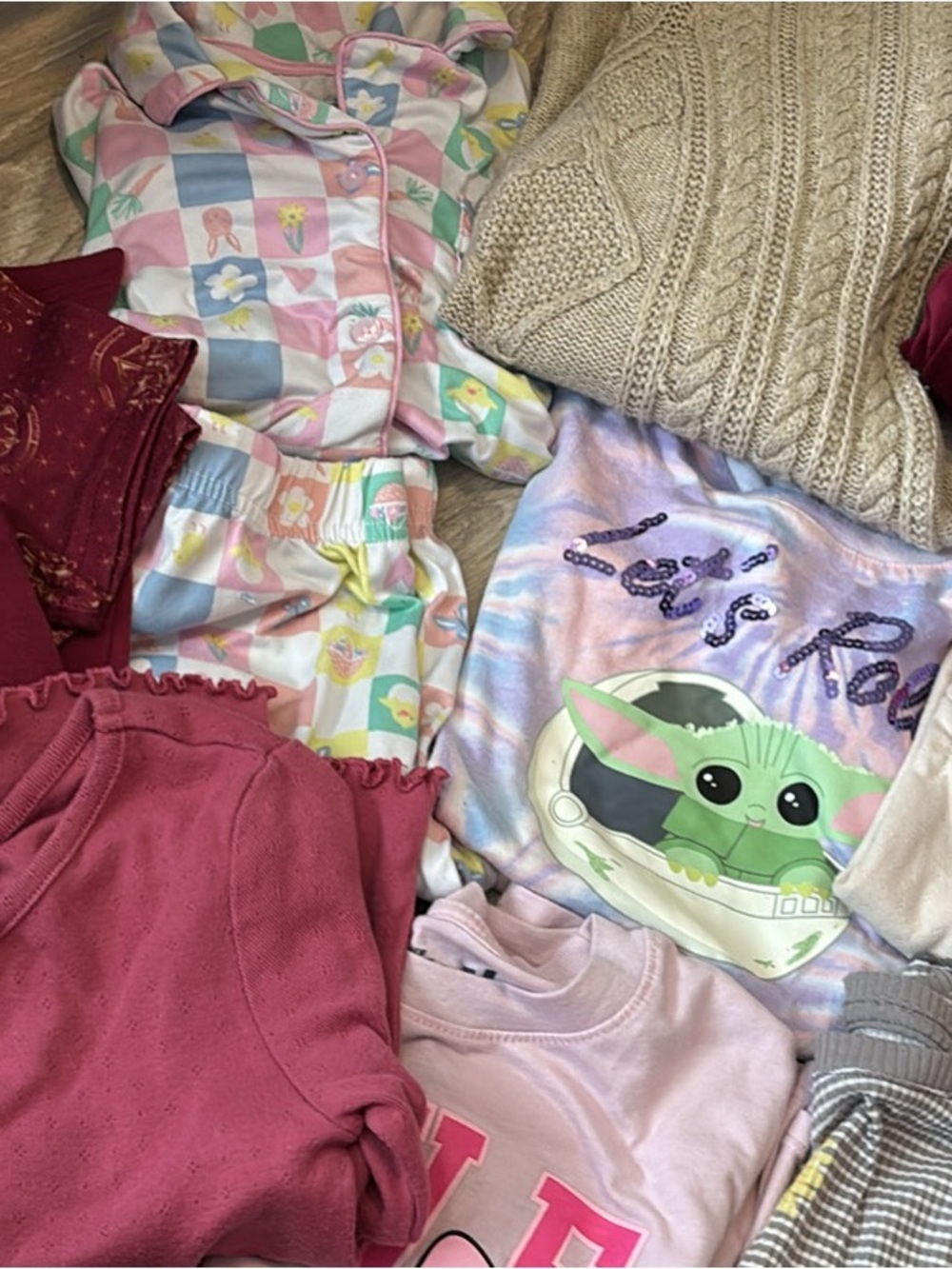 Disney Girls Pink & Multicolor Baby Yoda Pajama Top